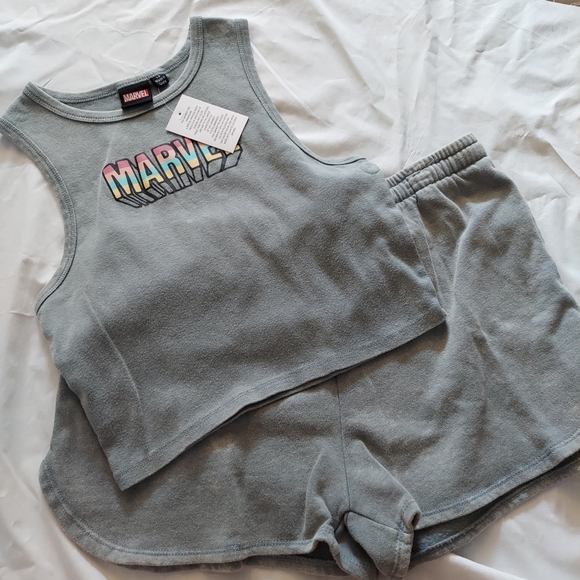 Marvel Tops - Marvel set